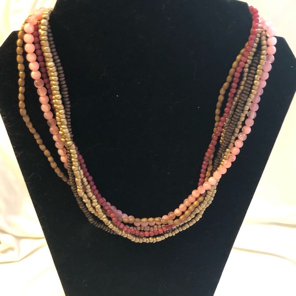 Multi layered and colored beaded necklace - Picture 2 of 3